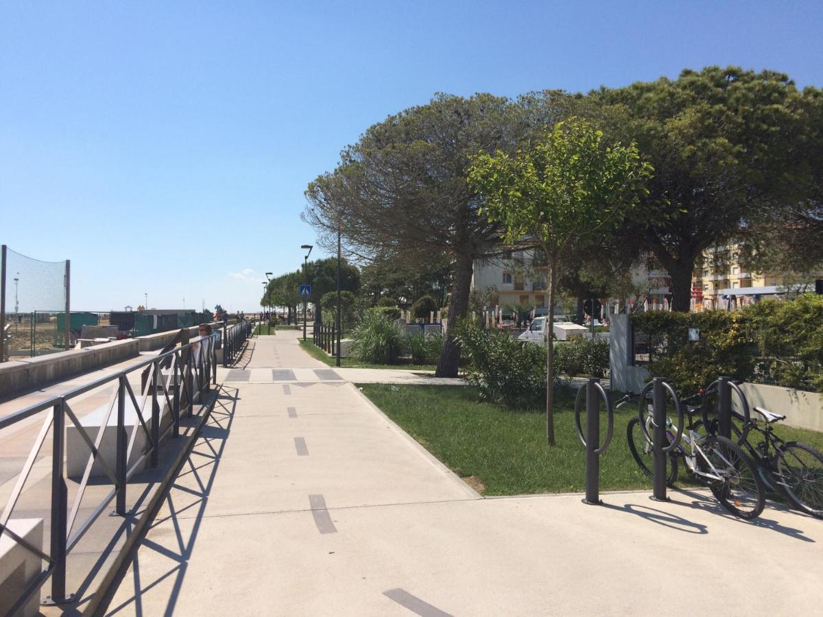 Villa Fernanda Bibione Esterno foto